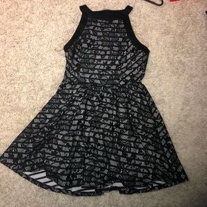 BLACK AND WHITE DRESS